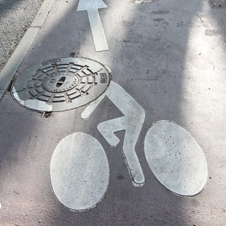 Fahrrad Pictogramm auf einer Straße